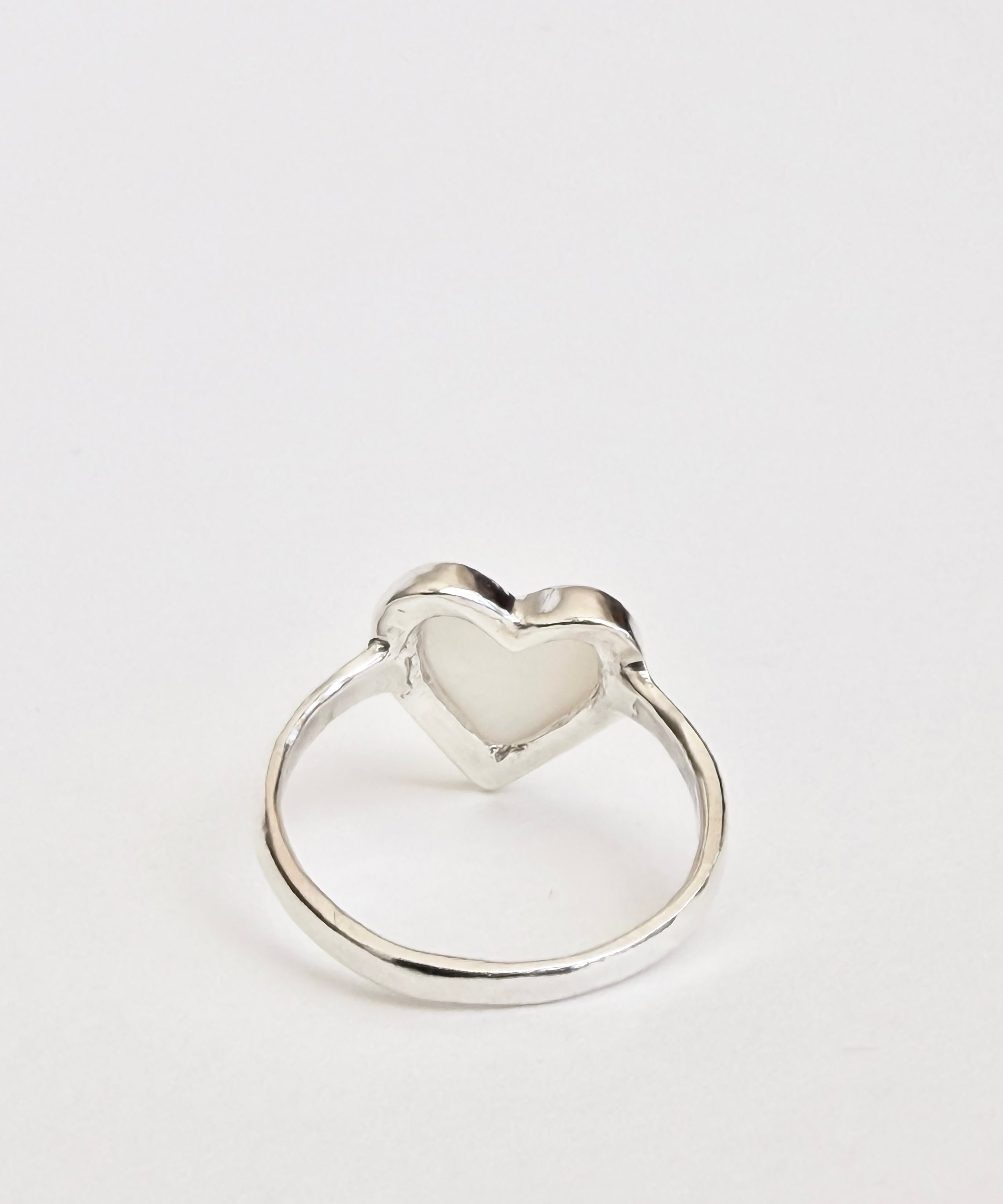 Mother of Pearl Heart Ring, Size 7.5