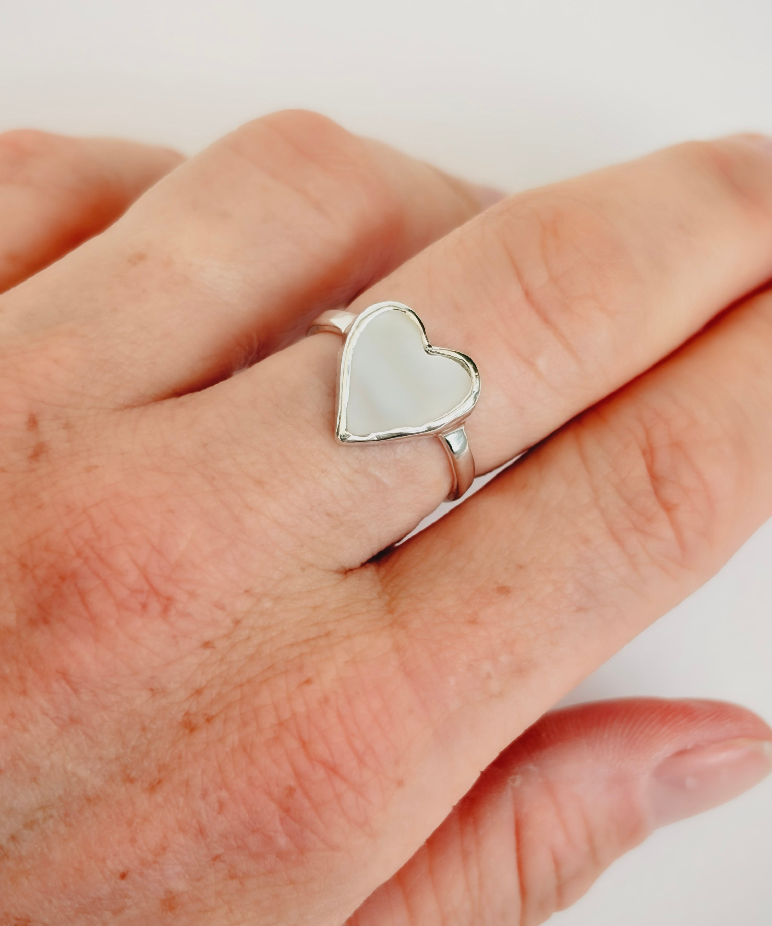 Mother of Pearl Heart Ring, Size 7.5
