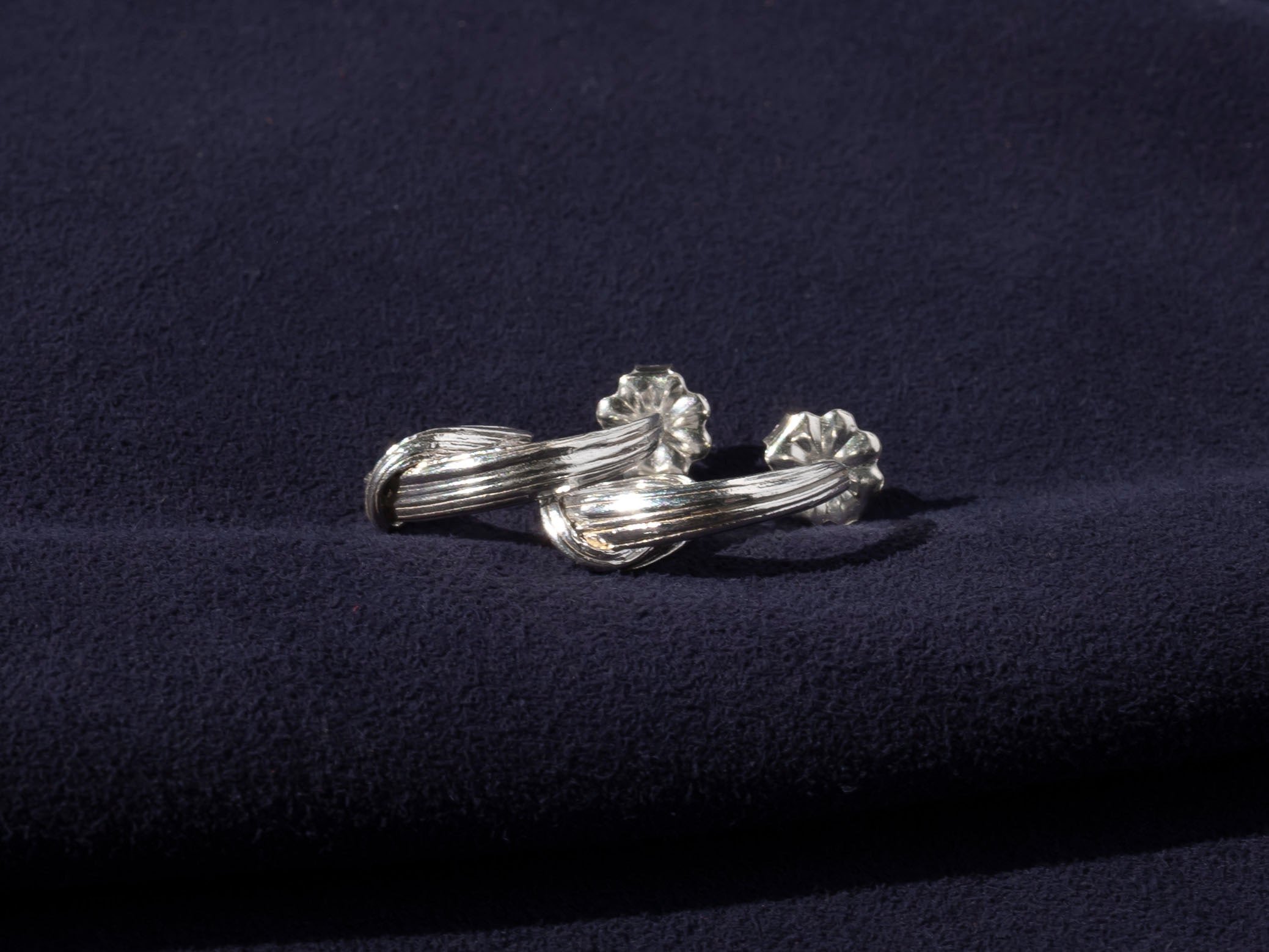 RA HA sculptural hoop earrings in sterling silver, front detail